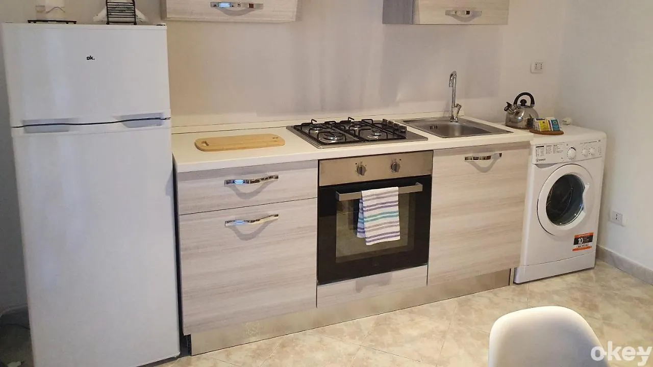 Twin Room Apulia Accommodation - Bari Policlinico