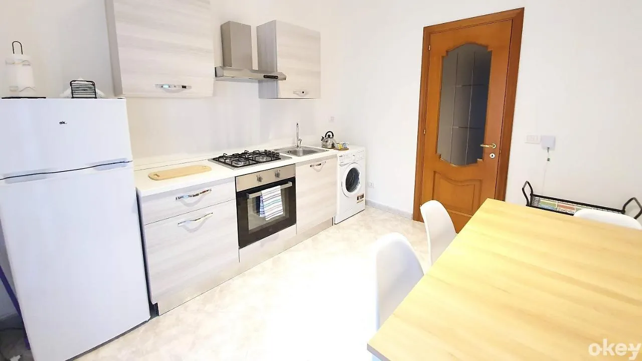 Twin Room Apulia Accommodation - Bari Policlinico 0*,  Ιταλία