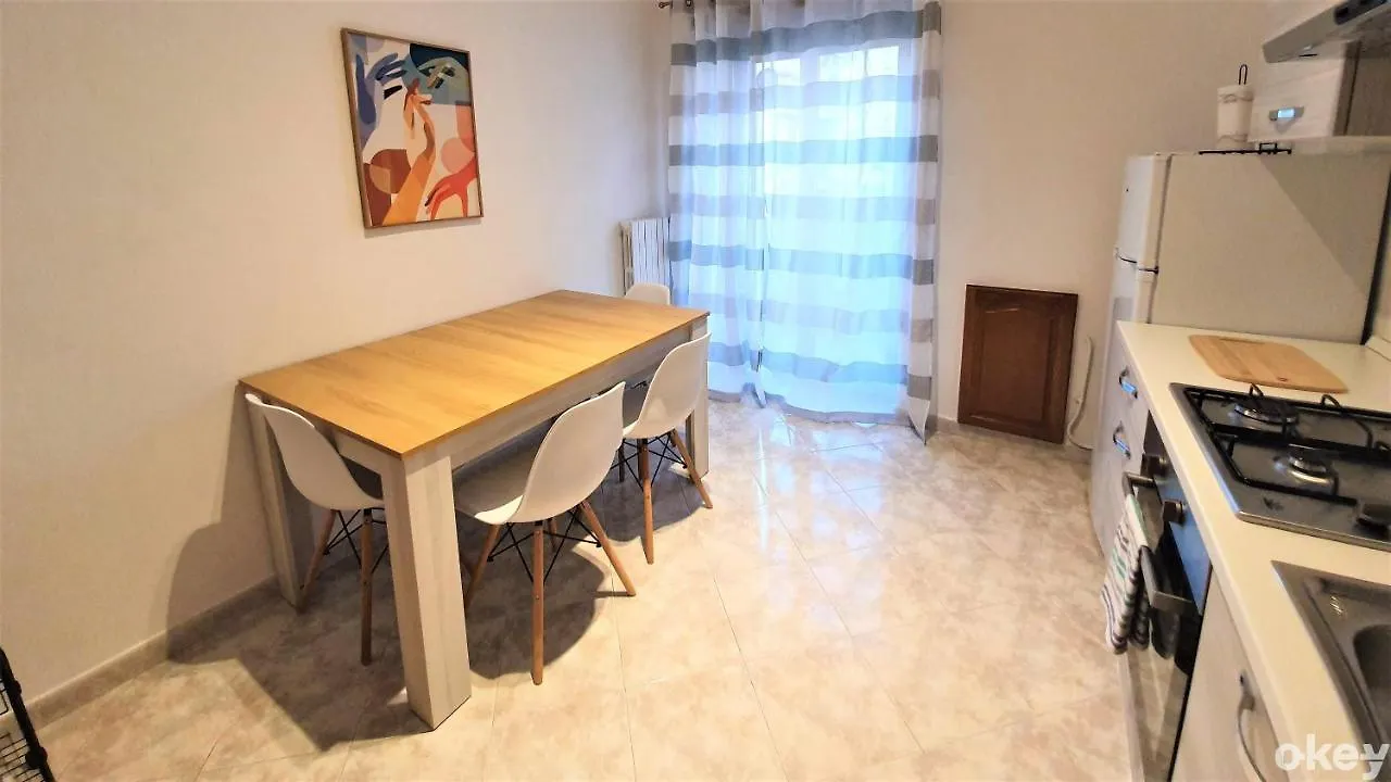 Twin Room Apulia Accommodation - Bari Policlinico Διαμέρισμα